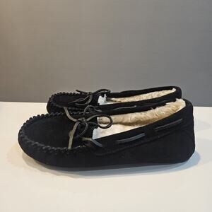 Minnetonka Womens Cally Moccasin Suede Slippers Size 6M Black Faux Fur Hardsole